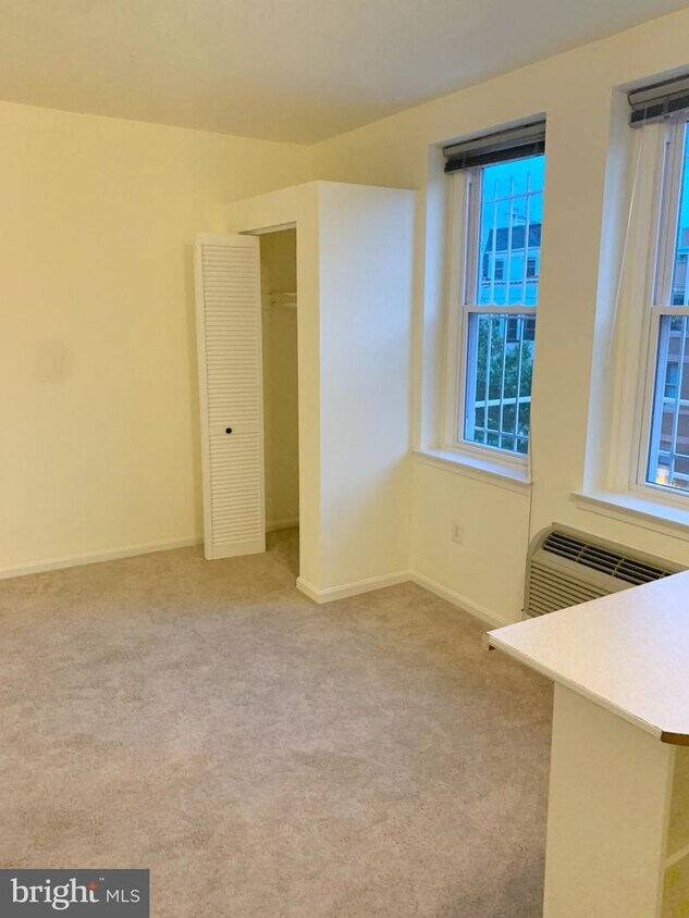 Primary Photo - 1431 21st St NW