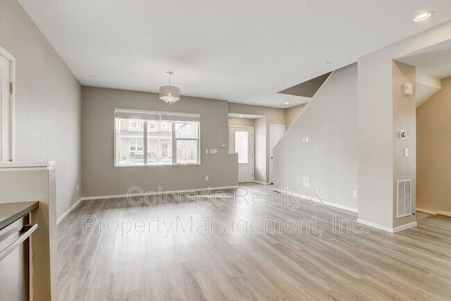Building Photo - 4667 Crestone Peak St