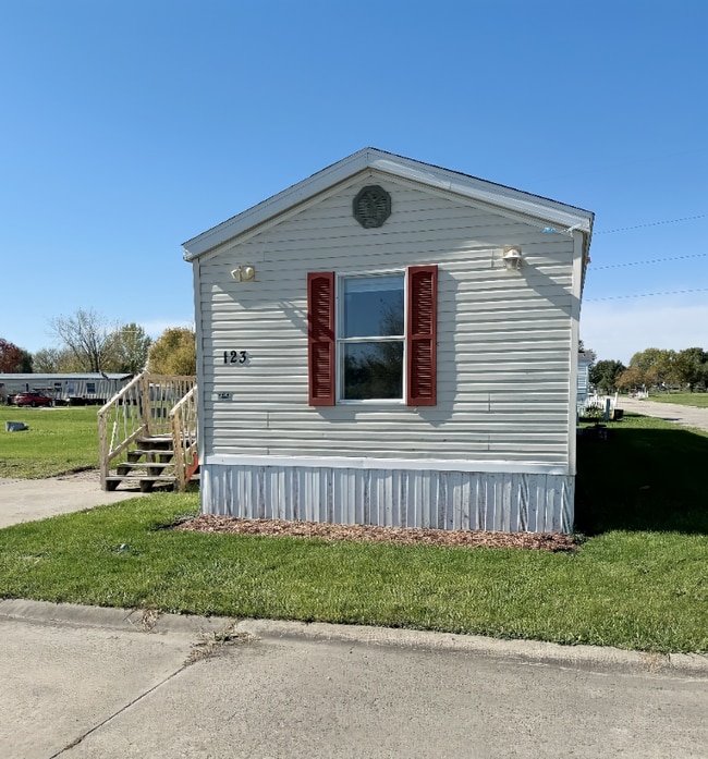 Building Photo - 2552 Smith Ave