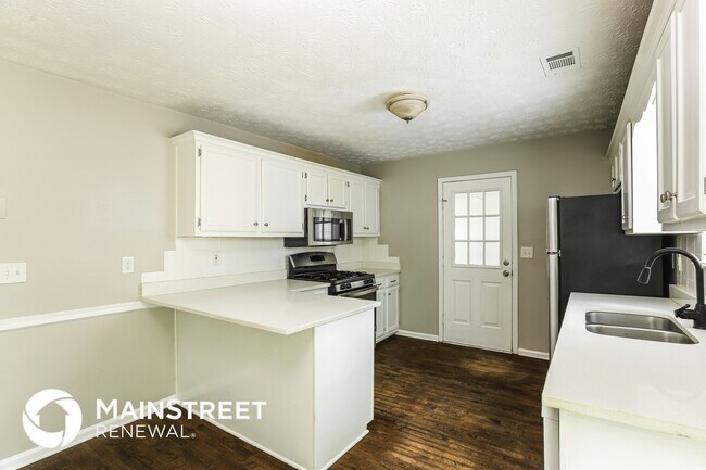 Foto del edificio - 3900 Saddlecreek Dr