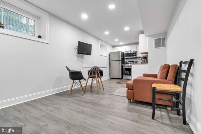 Foto del edificio - 7116 7th St NW