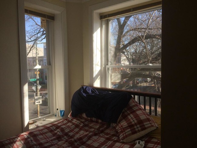 Foto del edificio - 822 9th St NE