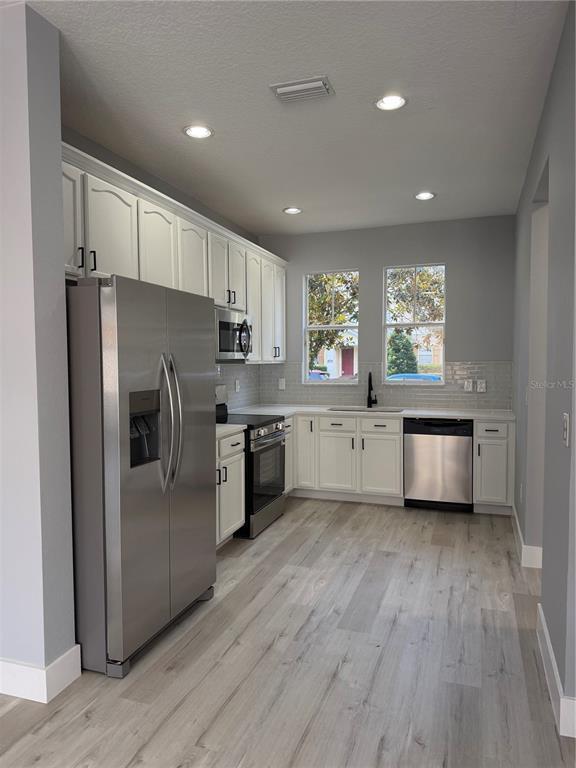 Foto del edificio - 14454 Prunningwood Pl