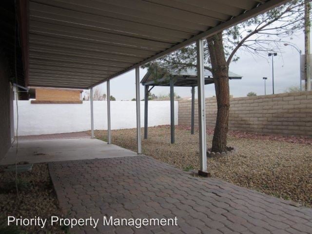 Building Photo - 7070 Mountain Moss Dr