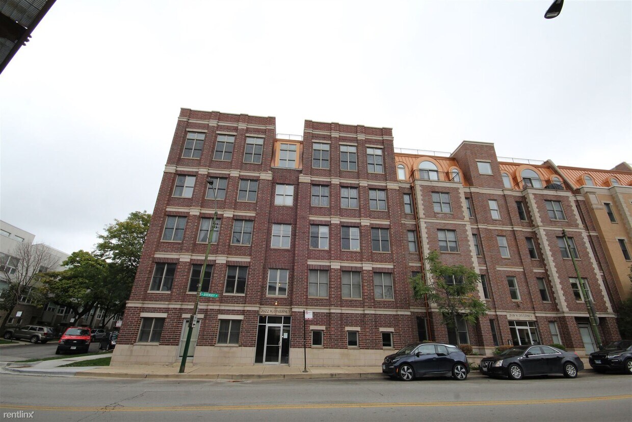 Primary Photo - 3 br, 2 bath Condo - 2608 W Diversey Ave A...