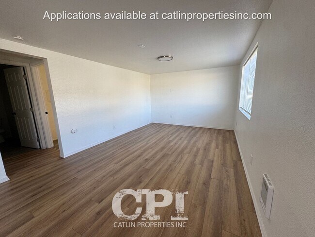 Foto del edificio - 710 Cedar St