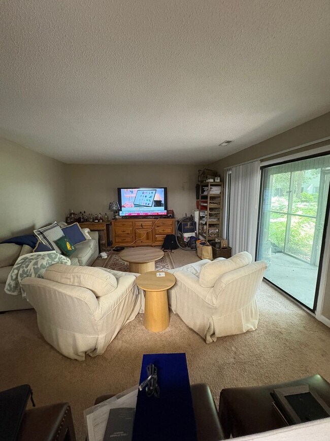 Foto del edificio - 1195 Village Creek Ln