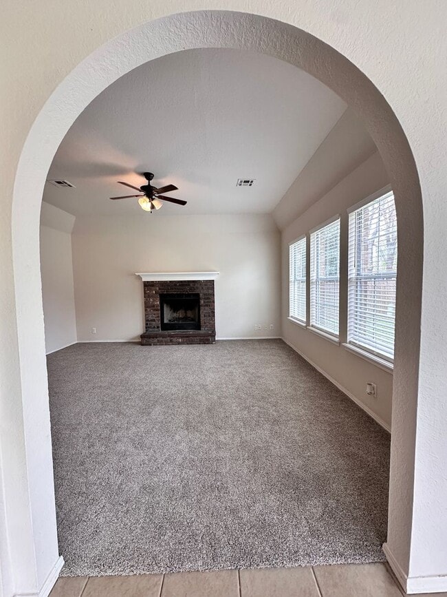 Building Photo - Home for Lease
