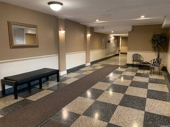 Foto del edificio - 83-35-83139 139th St