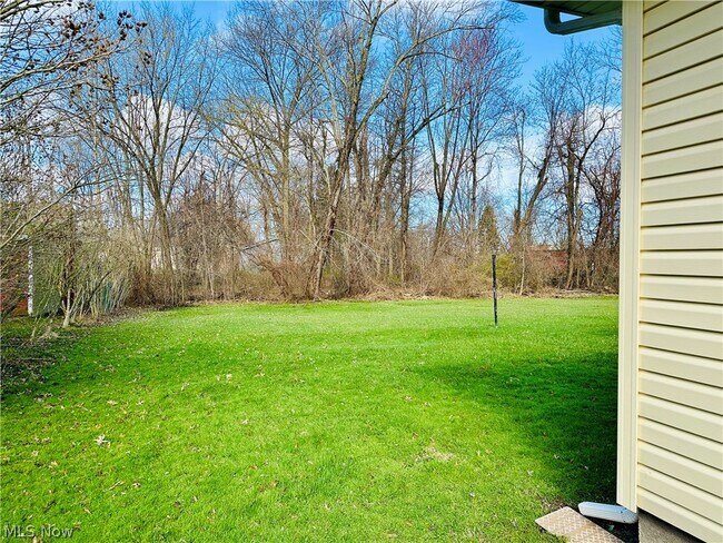 Foto del edificio - 4913 Dunsmore Ave