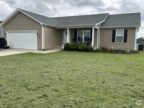 Building Photo - 482 Labrador Dr