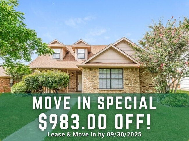 Building Photo - 11825 Hickory Garden Dr
