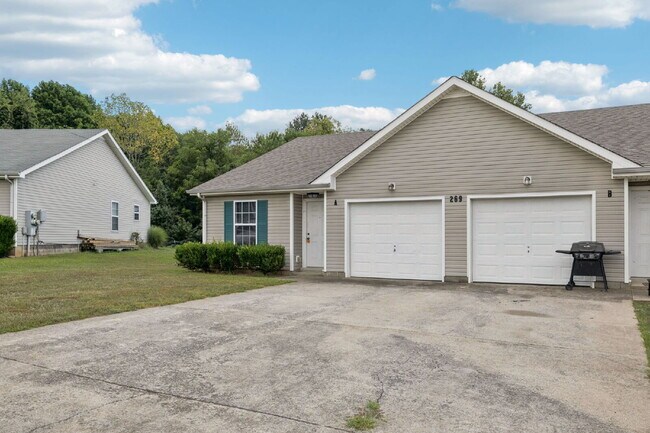 Foto del edificio - 269 A EXECUTIVE AVE, CLARKSVILLE, TN 37042