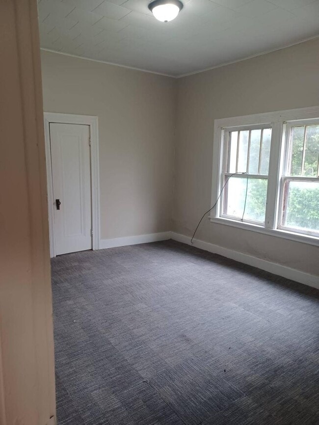 Building Photo - 1.0 bedroom in Richmond Indiana 47374