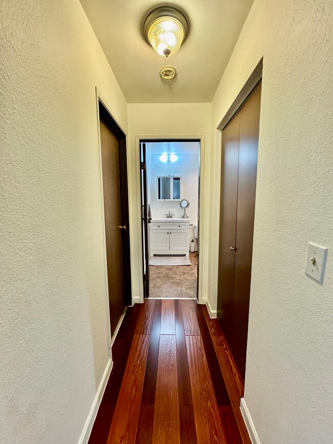 Foto del edificio - 14630 NE 32nd St