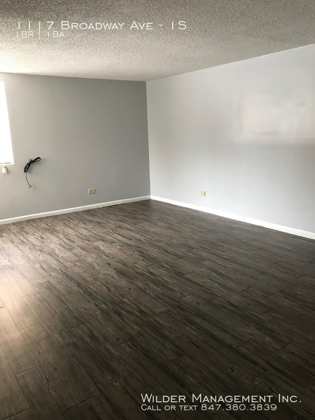 Foto principal - 1117 Broadway Ave