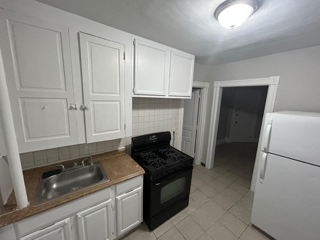 Primary Photo - 802 N 8th St