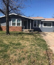 Building Photo - 1282 S La Salle Dr