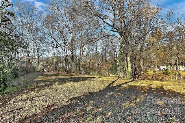 Building Photo - 1313 Hartis Ln