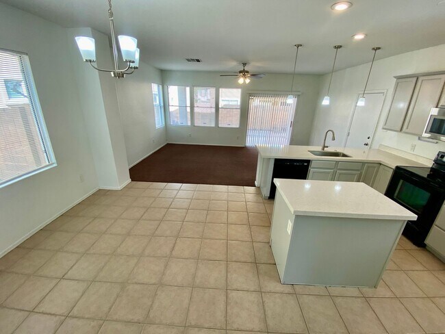 Building Photo - Beautiful Maricopa 3 Bedroom 2 Bath Home