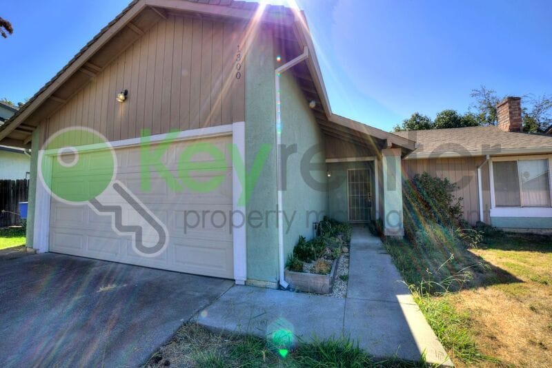 Photo - 1300 Old West Drive