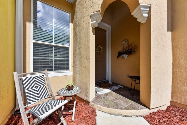 Building Photo - Prime Location, Bartram Townhome!