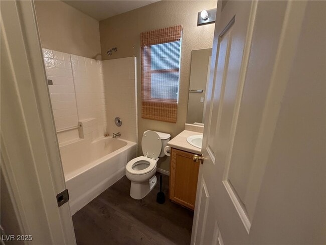 Foto del edificio - 4241 Ivory Nut St