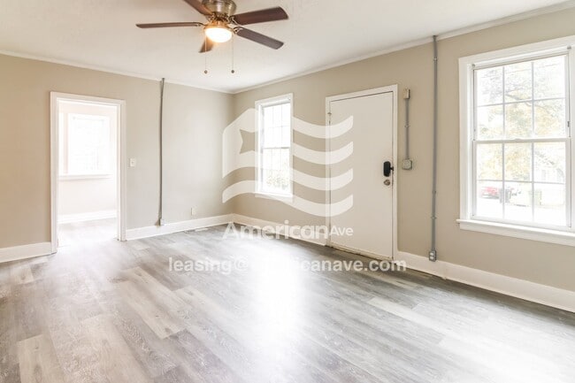 Building Photo - 2331 7th St