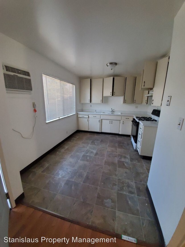 Building Photo - 1112 Peppermint Ct