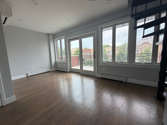 Foto del edificio - 2335 35th St