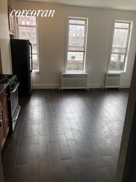 Building Photo - 154A 31st St