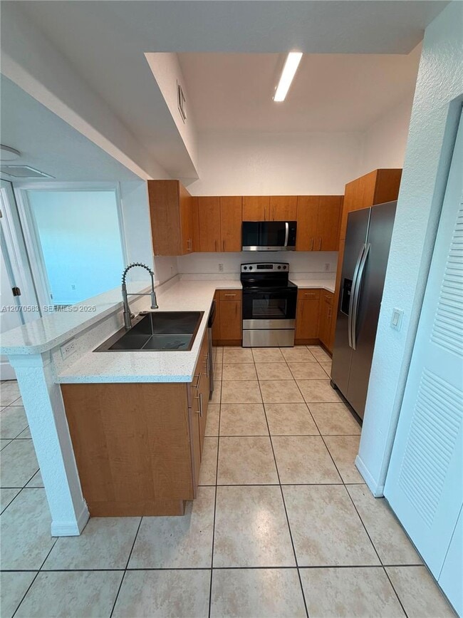 Foto del edificio - 295 NW 57th Ave