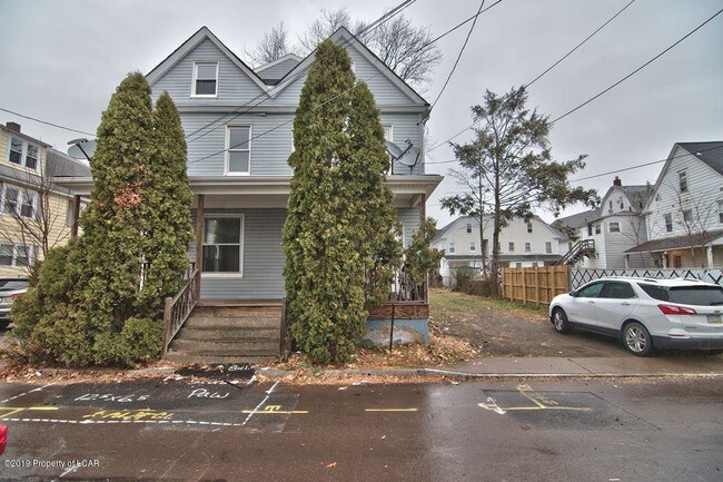 Building Photo - 43 Cedar St