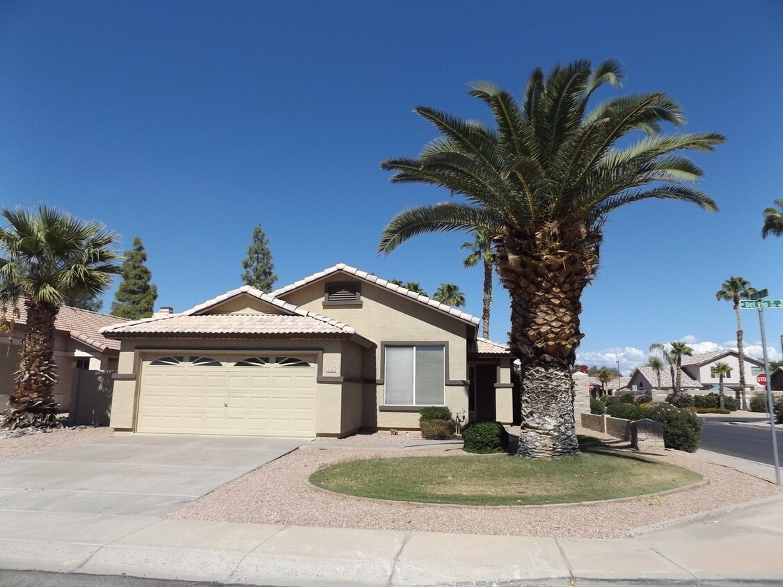 COMING SOON WITH A PRIVATE POOL IN GREAT GILBERT LOCATION!!!! - COMING SOON WITH A PRIVATE POOL IN GREAT GILBERT LOCATION!!!!