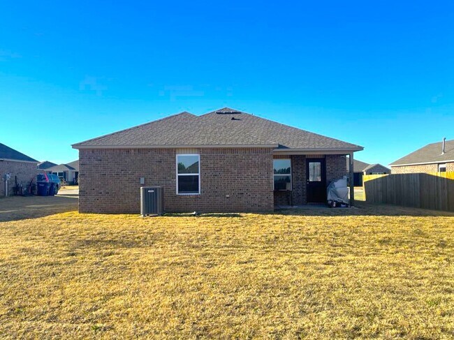 Foto del edificio - Harrah Haven: Exceptional 3 Bed, 2 Bath Re...