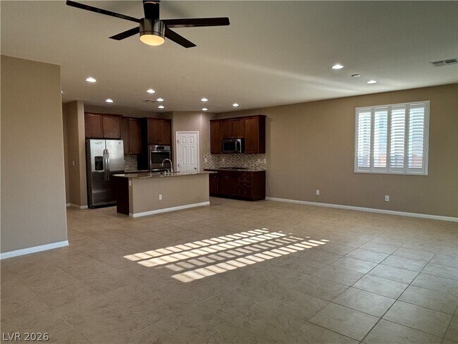 Foto del edificio - 7466 Campbell Ranch Ave