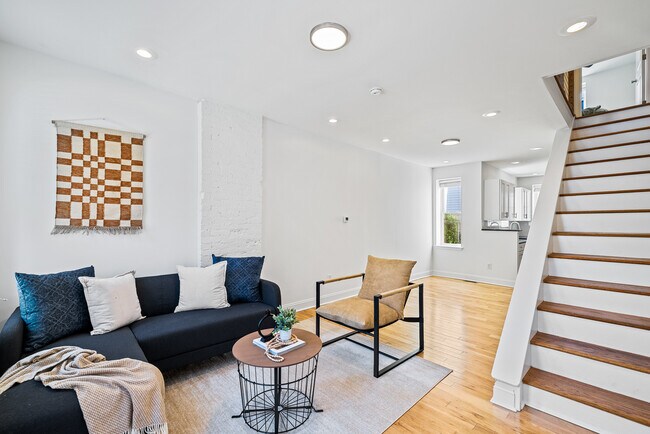 Foto del edificio - 118 W Montgomery Ave