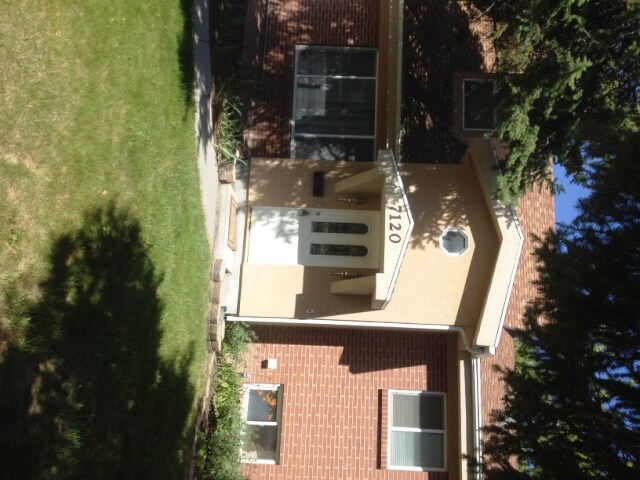 Building Photo - 7120 S Towncrest Dr