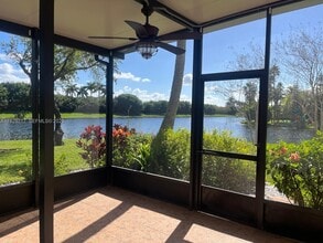 Building Photo - 1528 Springside Terrace