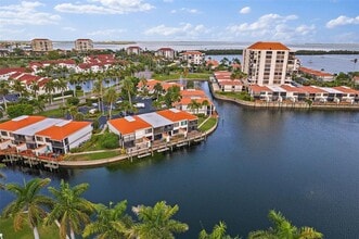 Building Photo - 6277 Bahia Del Mar Blvd S