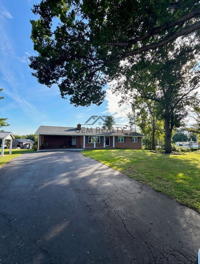 Building Photo - 7319 Chancellor Rd