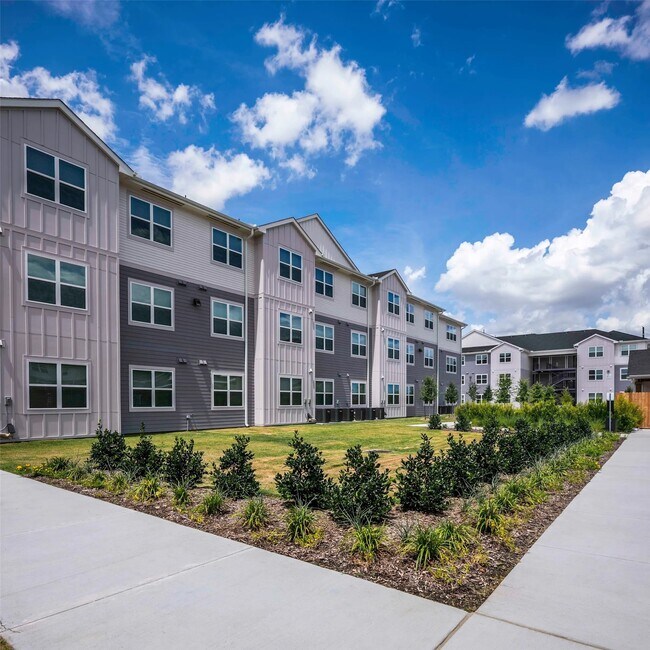 Foto del edificio - 13958 Cottingham Rd