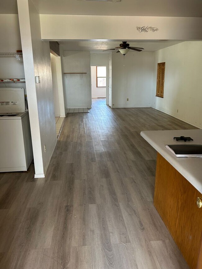 Foto del edificio - Winslow 2 Bedroom Rental