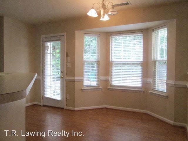 Building Photo - 6123 Forest Pond Dr