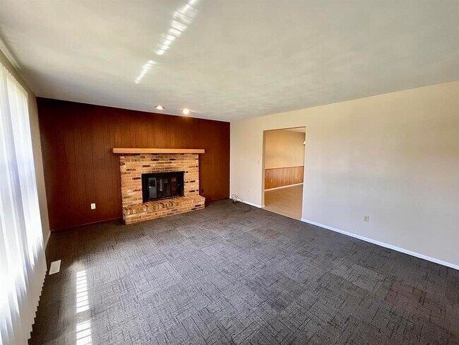 Foto del edificio - 2313 Richland Prairie Blvd