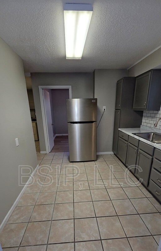 Foto del edificio - 1141 NE Chester Ave