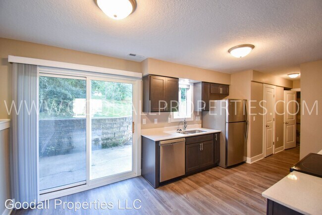 Foto del edificio - 3 br, 1.5 bath House - 411 Hazel St