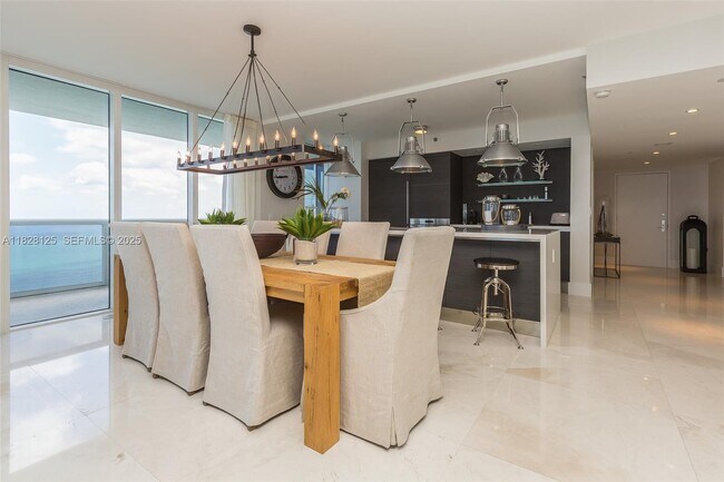 Building Photo - 1830 S Ocean Dr