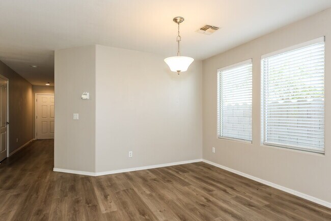 Foto del edificio - 38059 N Carolina Ave