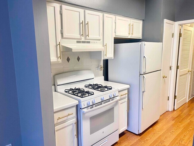 Building Photo - 1622 Woodhaven Ct